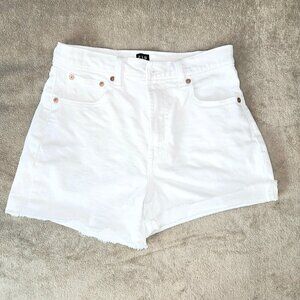 2/$20 GAP white denim shorts, size 2/26, high rise 4"